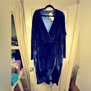 Esprilia Blue Velvet Wrap Dress NWT Size 22 Midi Length
